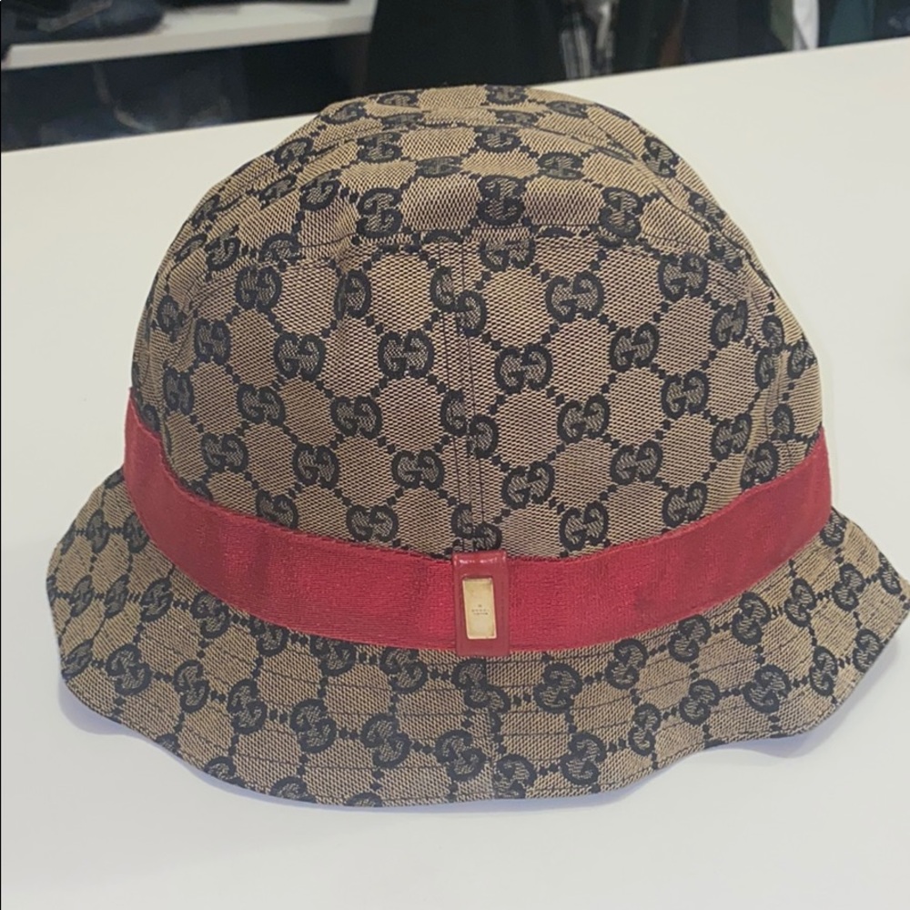 Gucci bucket hat